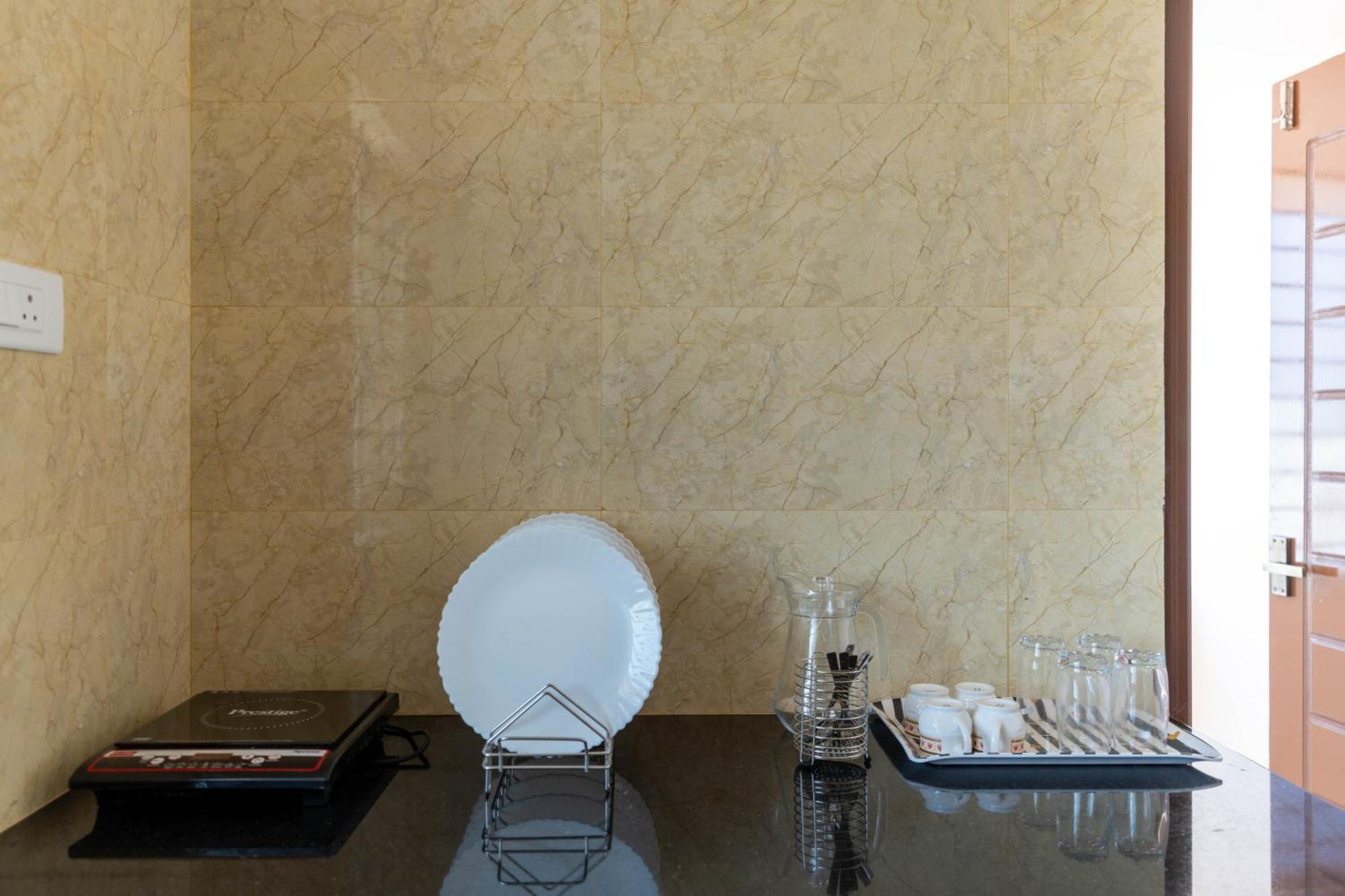 Aishwaryam Service Apartment Chennai Exterior foto